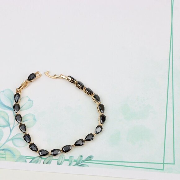 "Rose Gold Bracelet with Black Teardrop Stones – Bold & Elegant, XPBL0814 - Picture 3 of 12